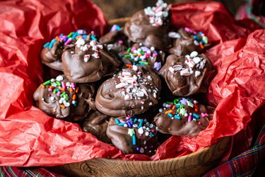 Homemade Holiday Crockpot Candy Recipe