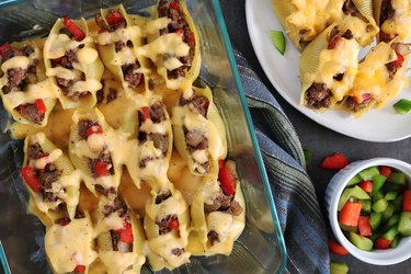 Philly cheesesteak stuffed shells