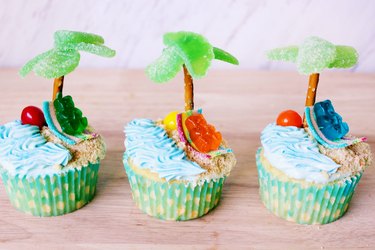 beach cupcakes