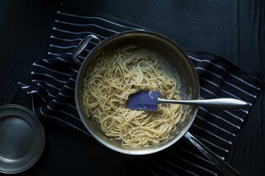 Cacio e Pepe Recipe | eHow