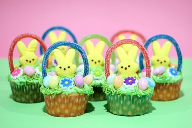 easter cupcakes