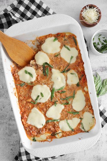 Cauliflower baked ziti