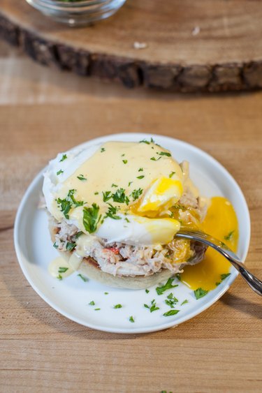 Crab Eggs Benedict Recipe