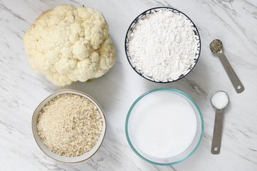 Ingredients for vegan general tso\'s cauliflower