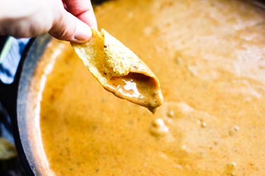 How to Make Chili\'s Queso Dip