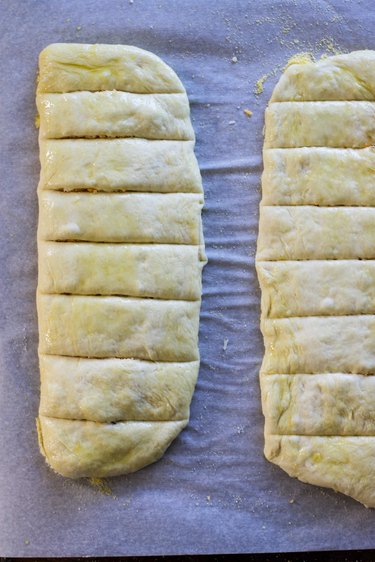 How to Make Domino\'s Cheesy Bread