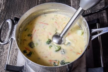 How to Make Panera\'s Broccoli Cheddar Soup