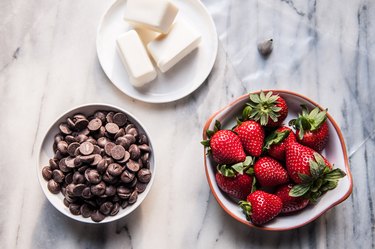 How to Make Chocolate Covered Strawberry Footballs