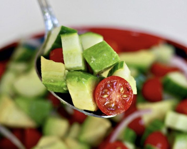 avocado cucumber salad