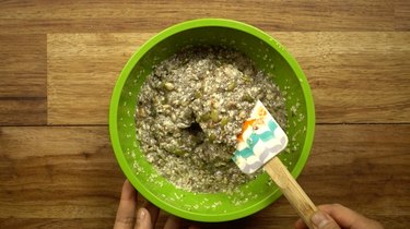 Thickened batter for healthy seed and nut crispbread crackers.