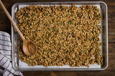 How to Make Pumpkin Spice Granola