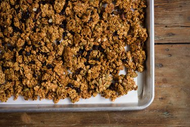 How to Make Pumpkin Spice Granola