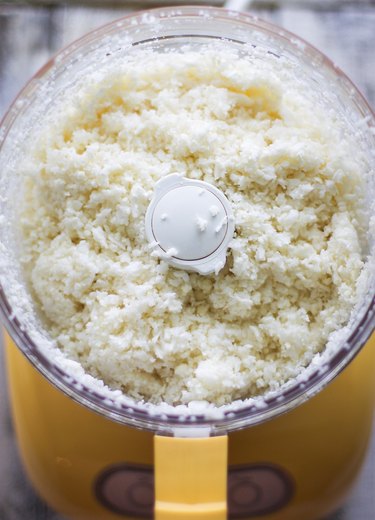 How to Make Cauliflower Rice